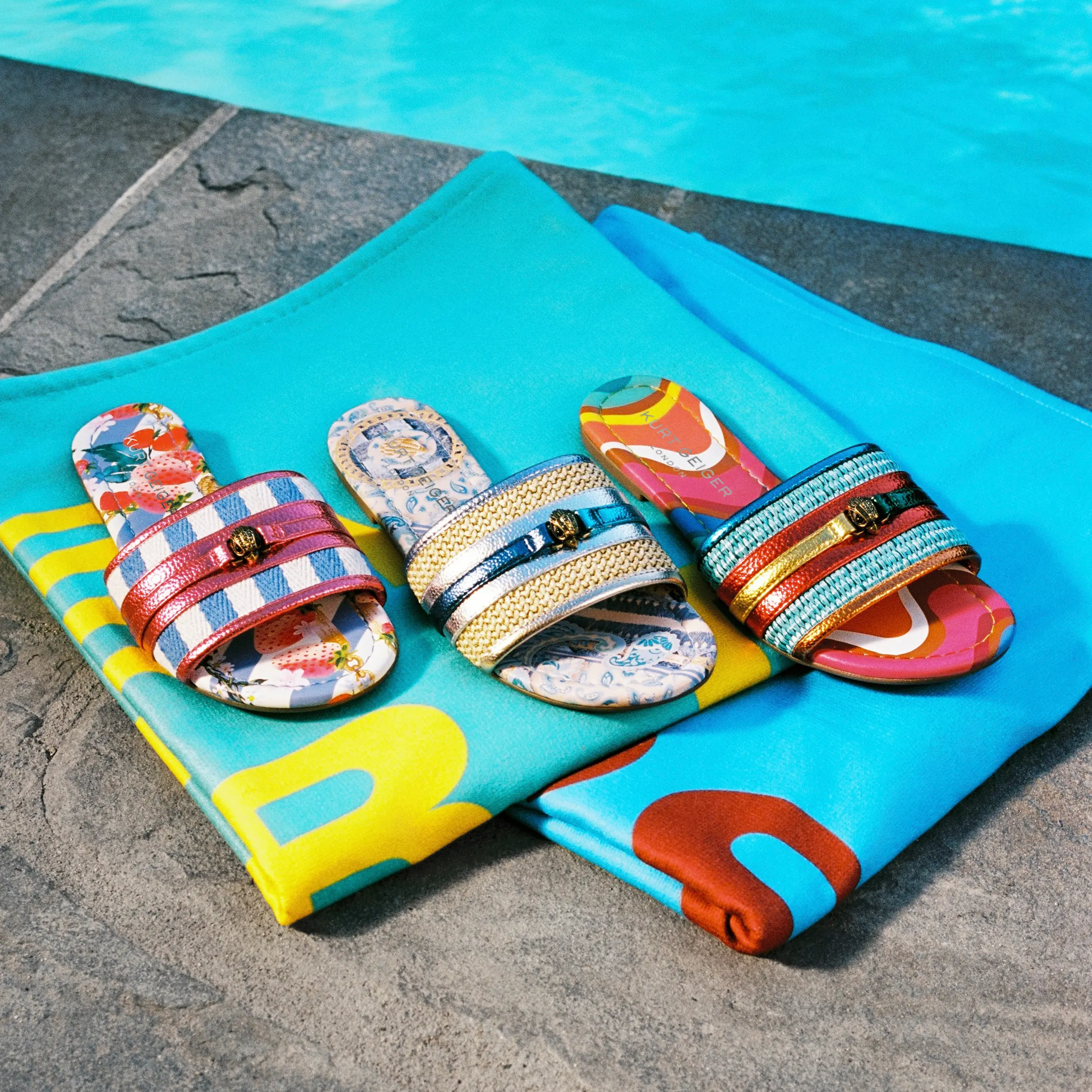 11387-southbank-flat-sandal-1.webp