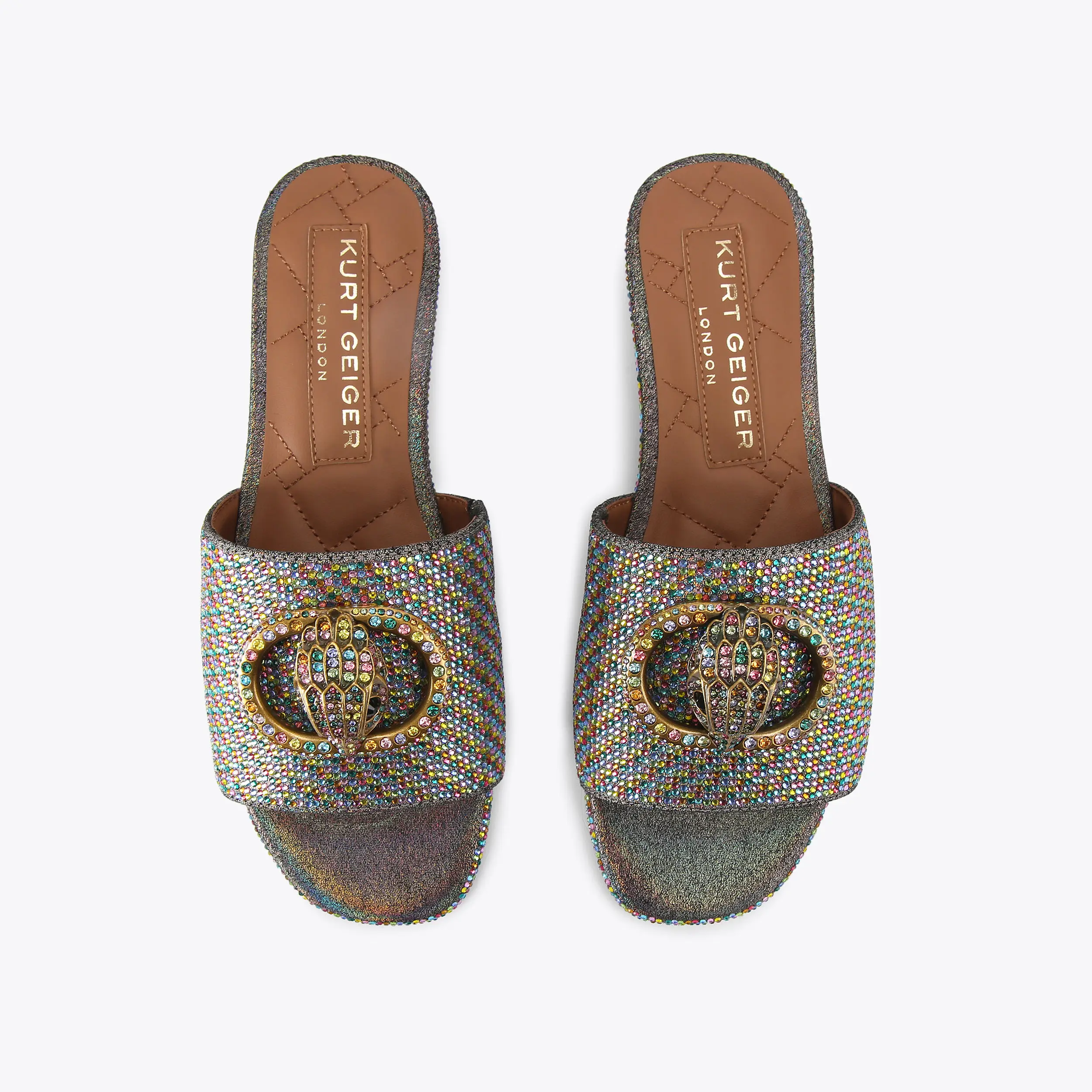 11622-chelsea-flat-sandal-1.webp