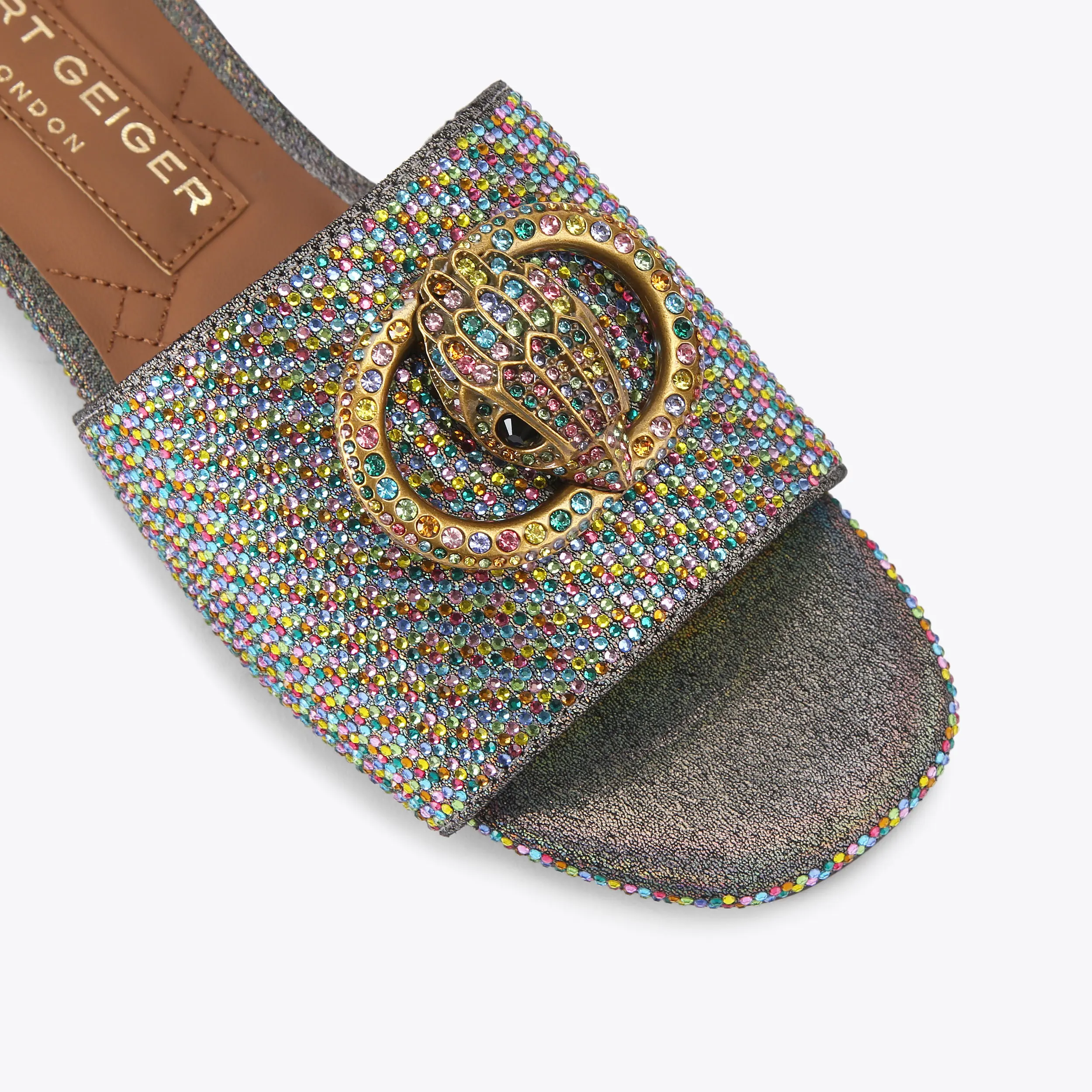 11622-chelsea-flat-sandal-1.webp