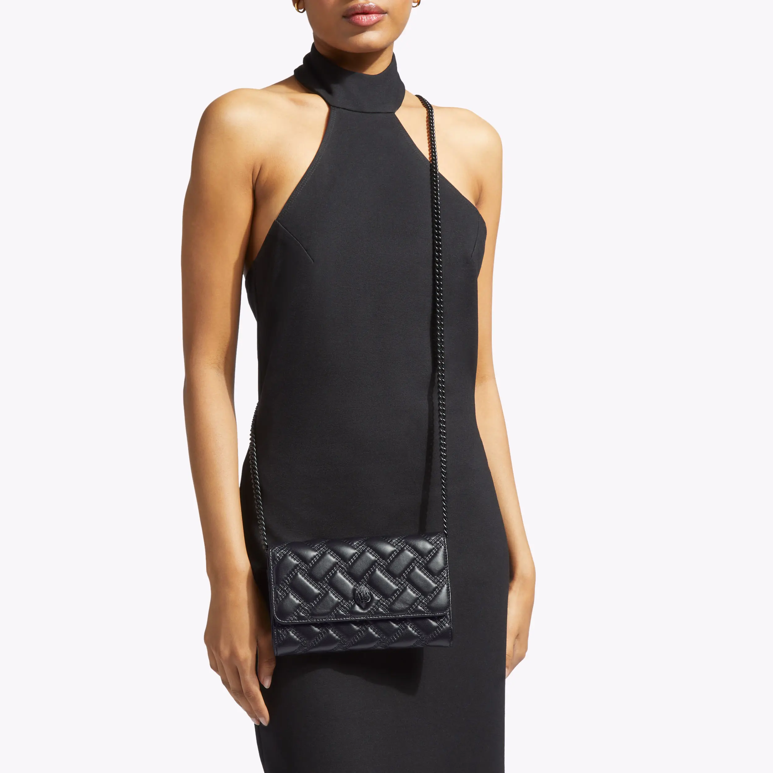 12457-kensington-drench-wallet-on-chain-1.webp