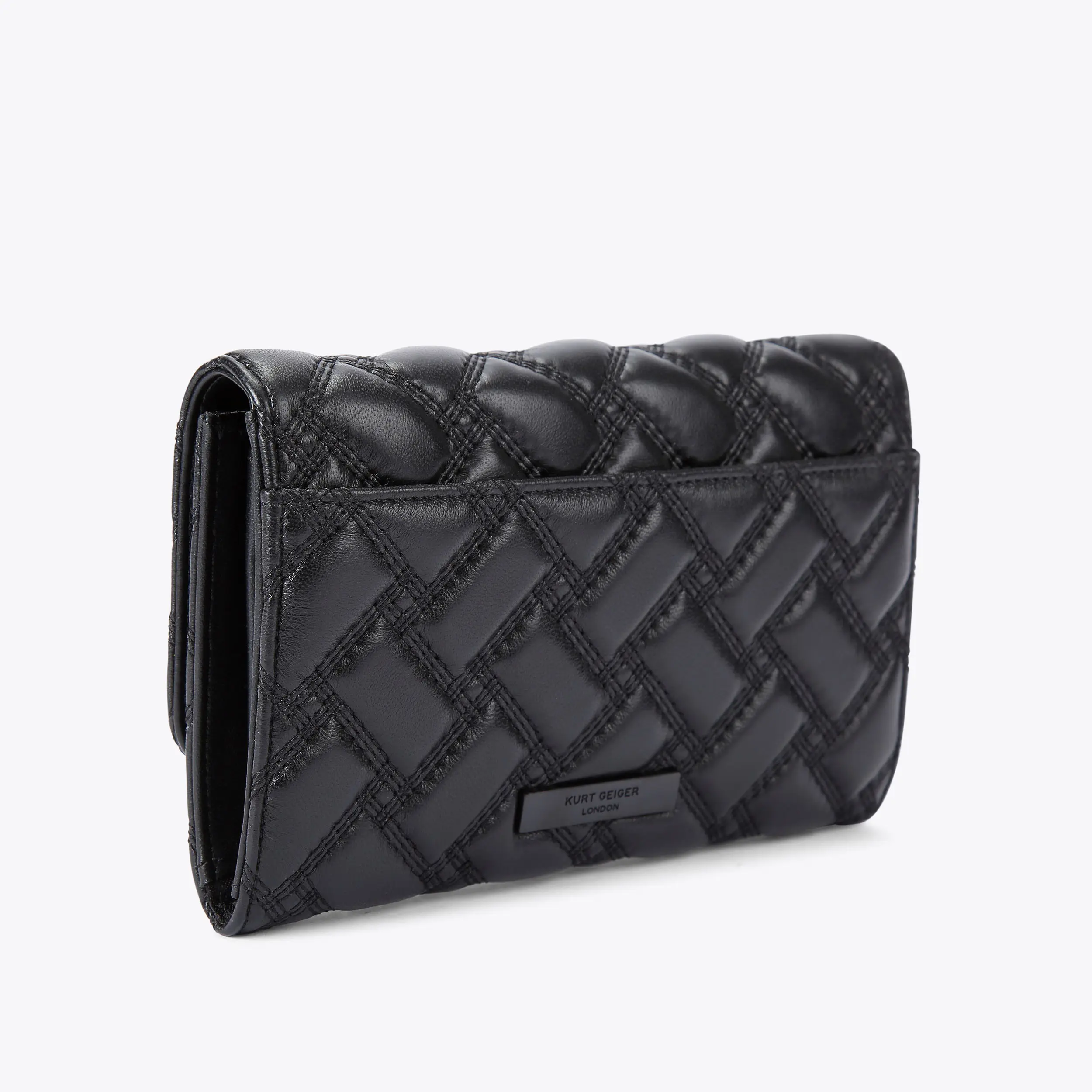 12457-kensington-drench-wallet-on-chain-1.webp