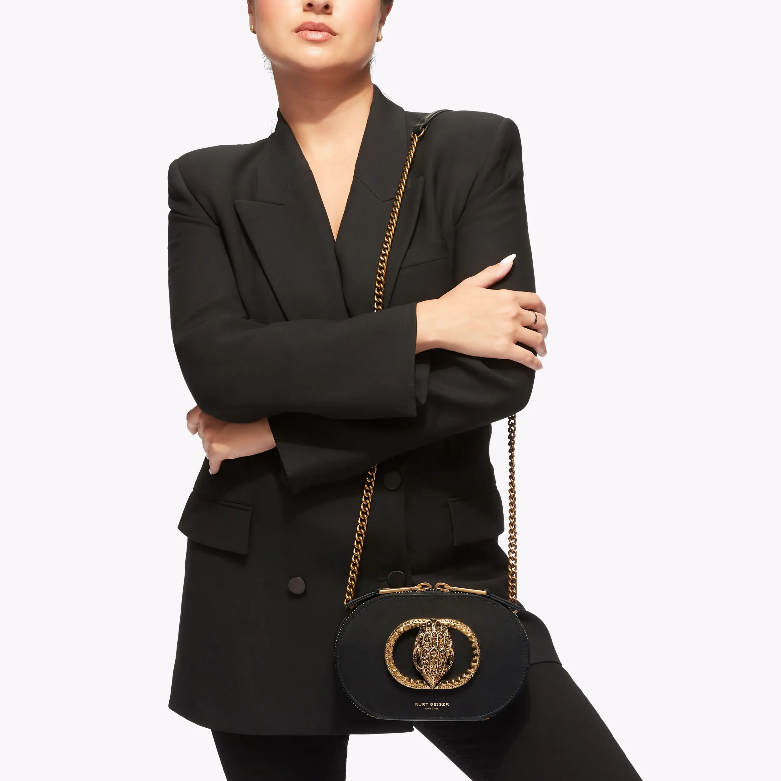 12469-small-chelsea-camera-bag-1.webp
