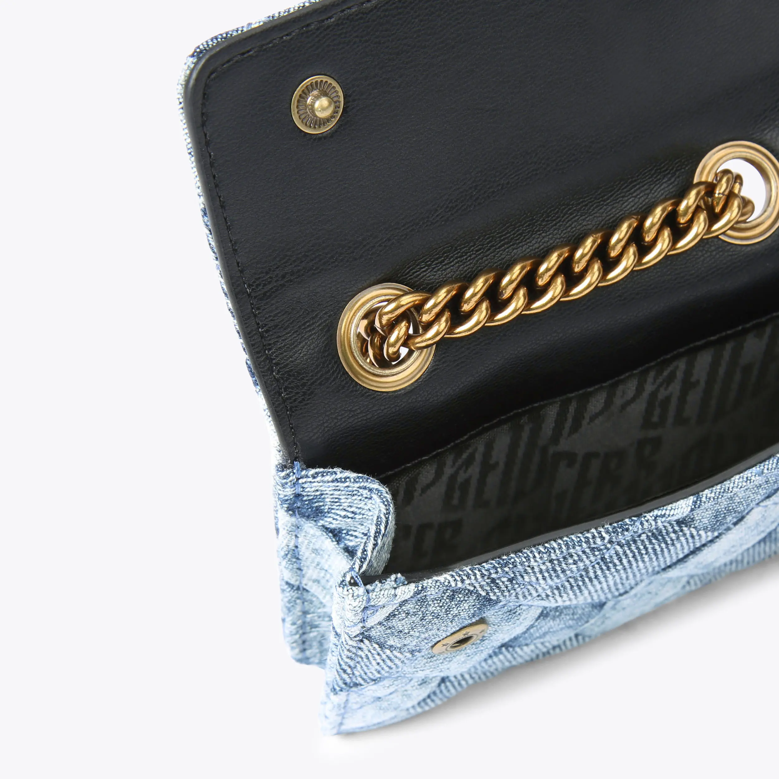 12629-micro-kensington-bag-1.webp