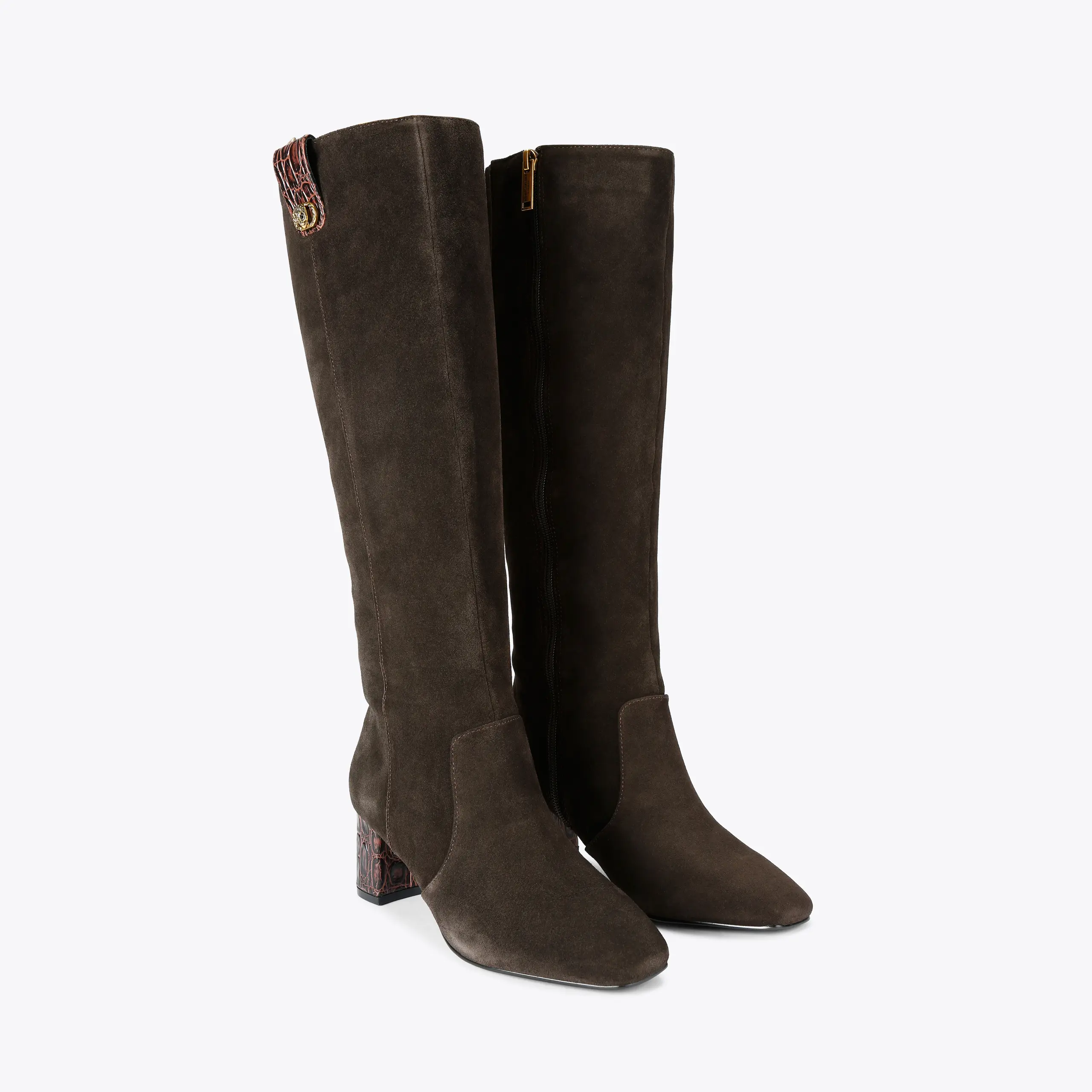 3985-chelsea-trim-knee-boot-1.webp