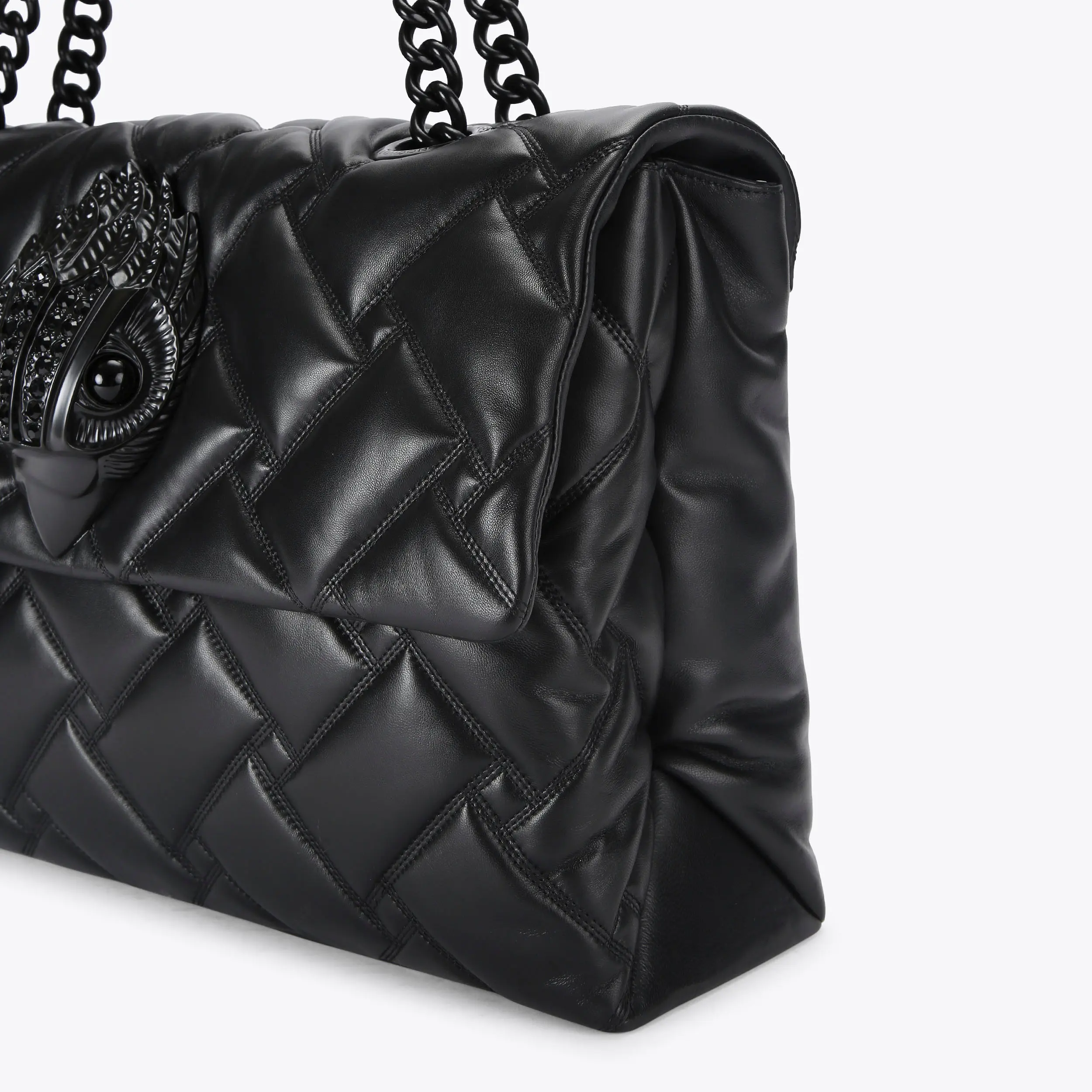 5255-macro-kensington-drench-bag-1.webp