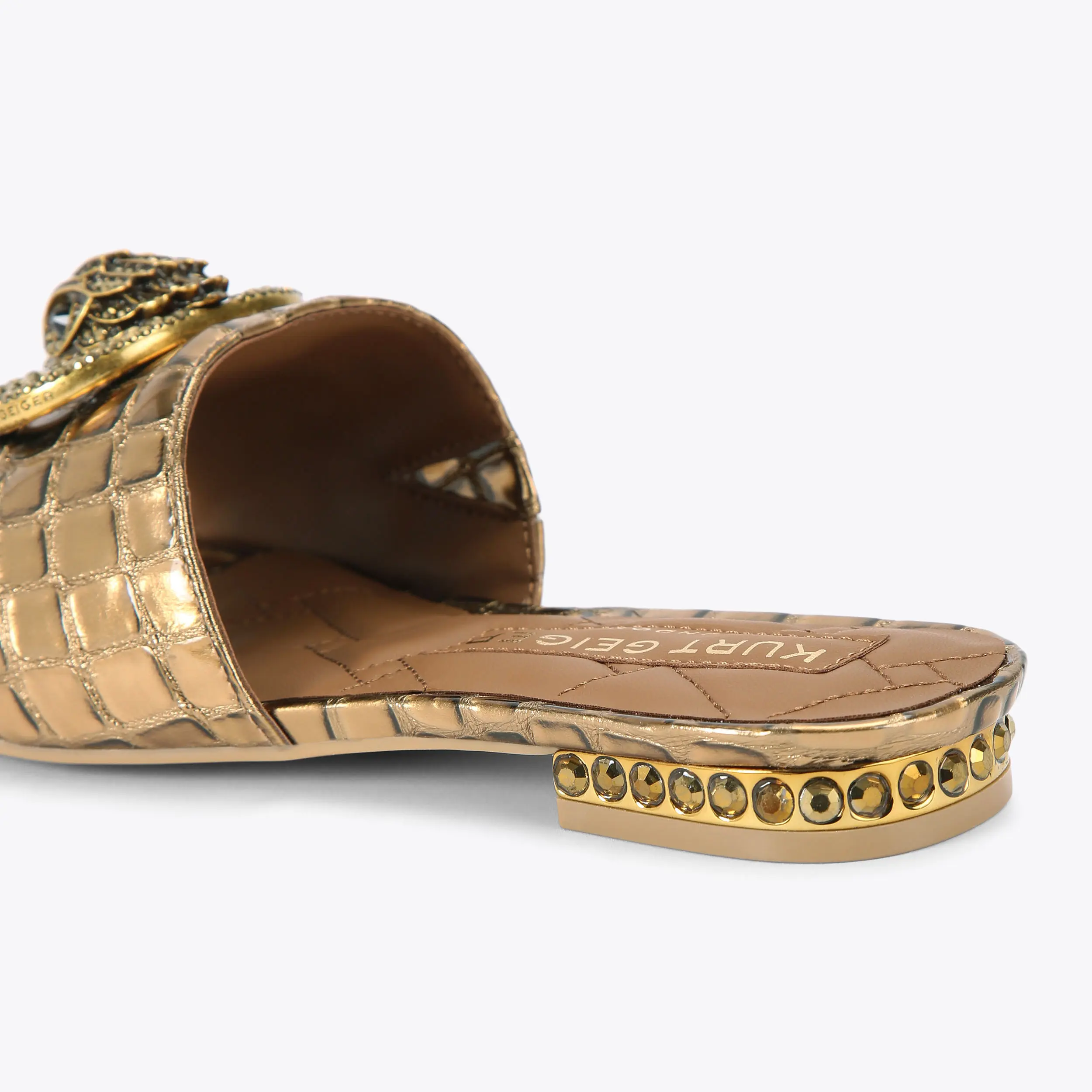 5894-chelsea-flat-sandal-1.webp
