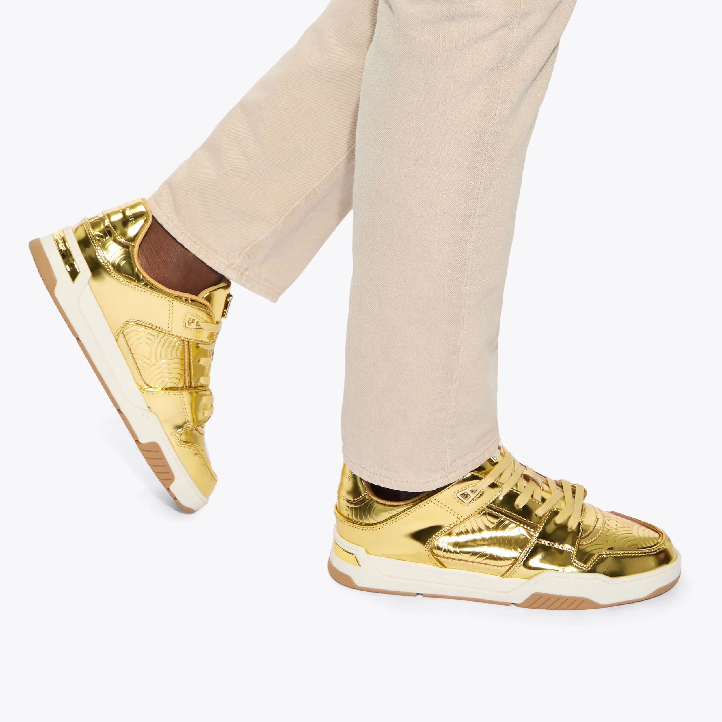 Regan Plaque Sneaker