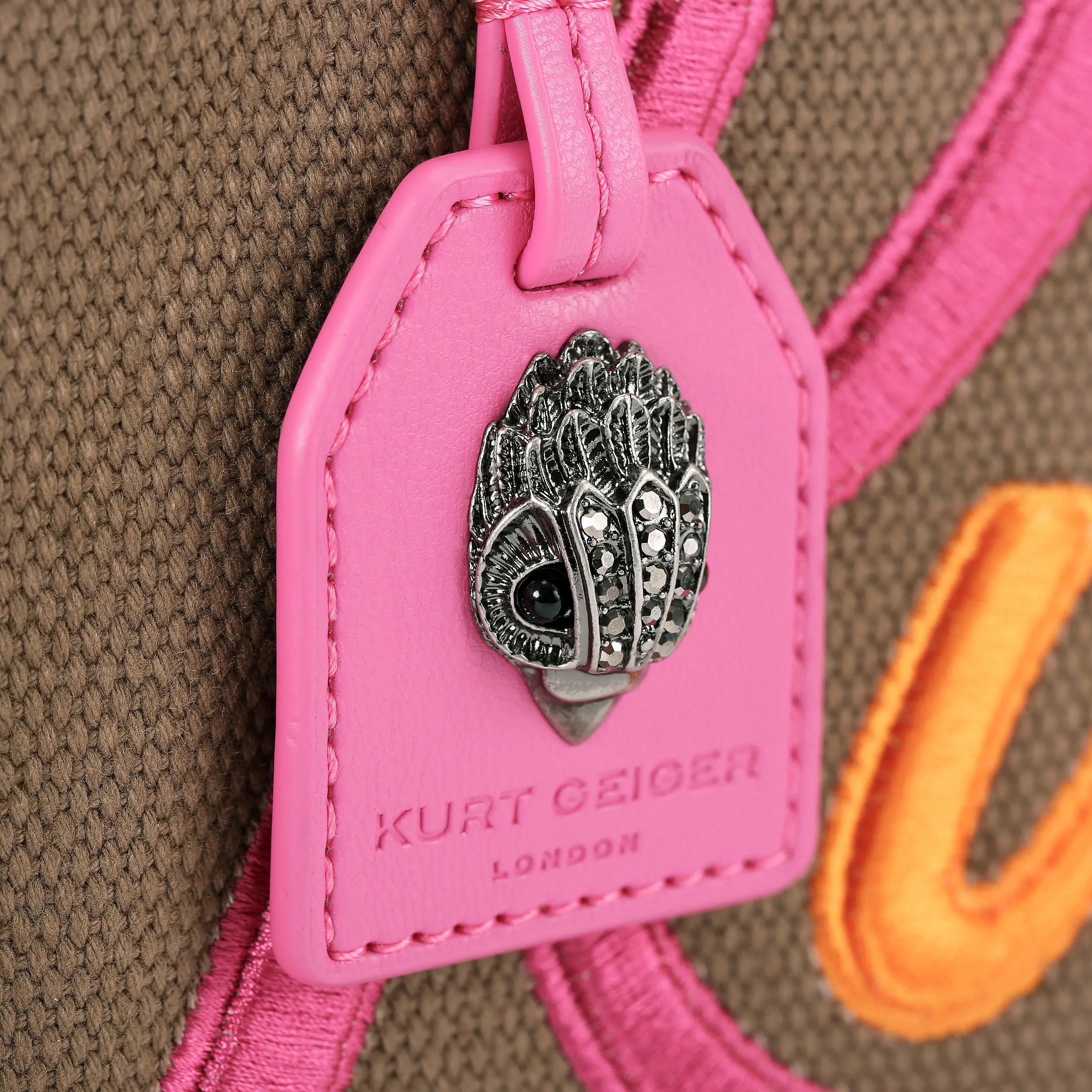 7060-kurt-london-tote-1.webp