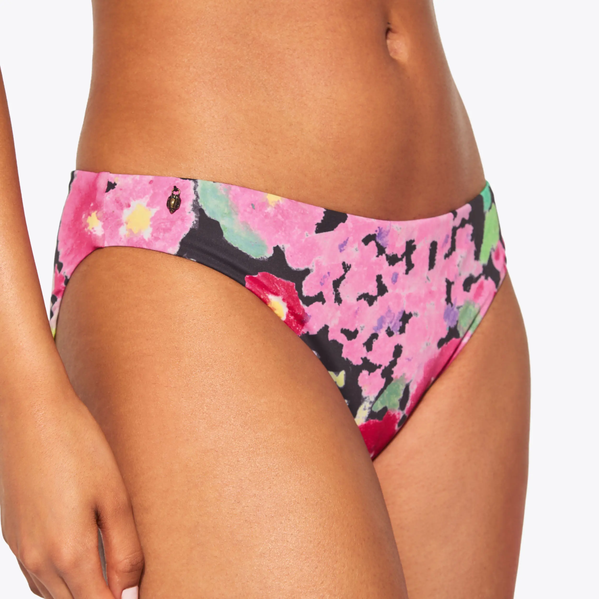 7558-kensington-bikini-briefs-1.webp