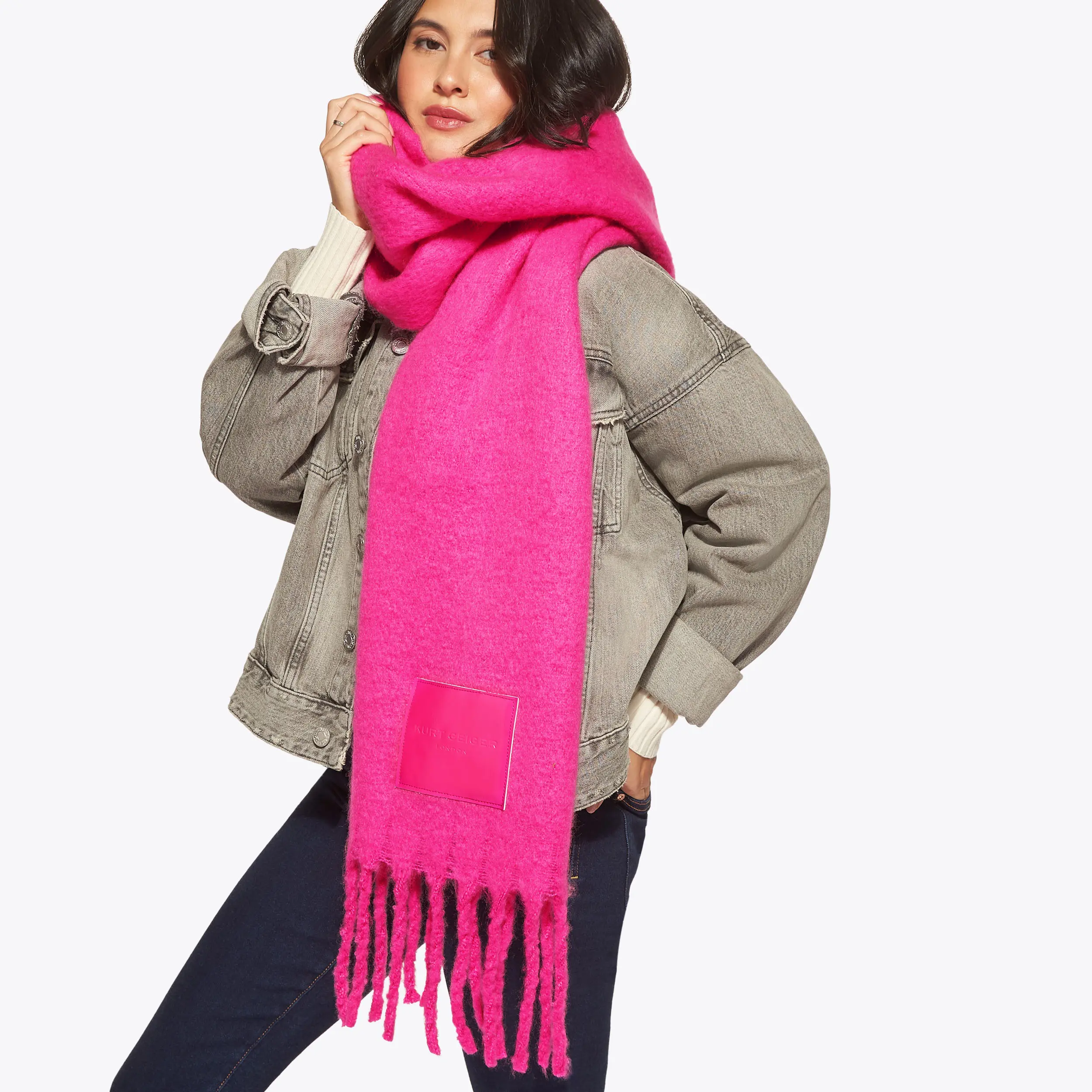 7657-yarndye-scarf-1.webp