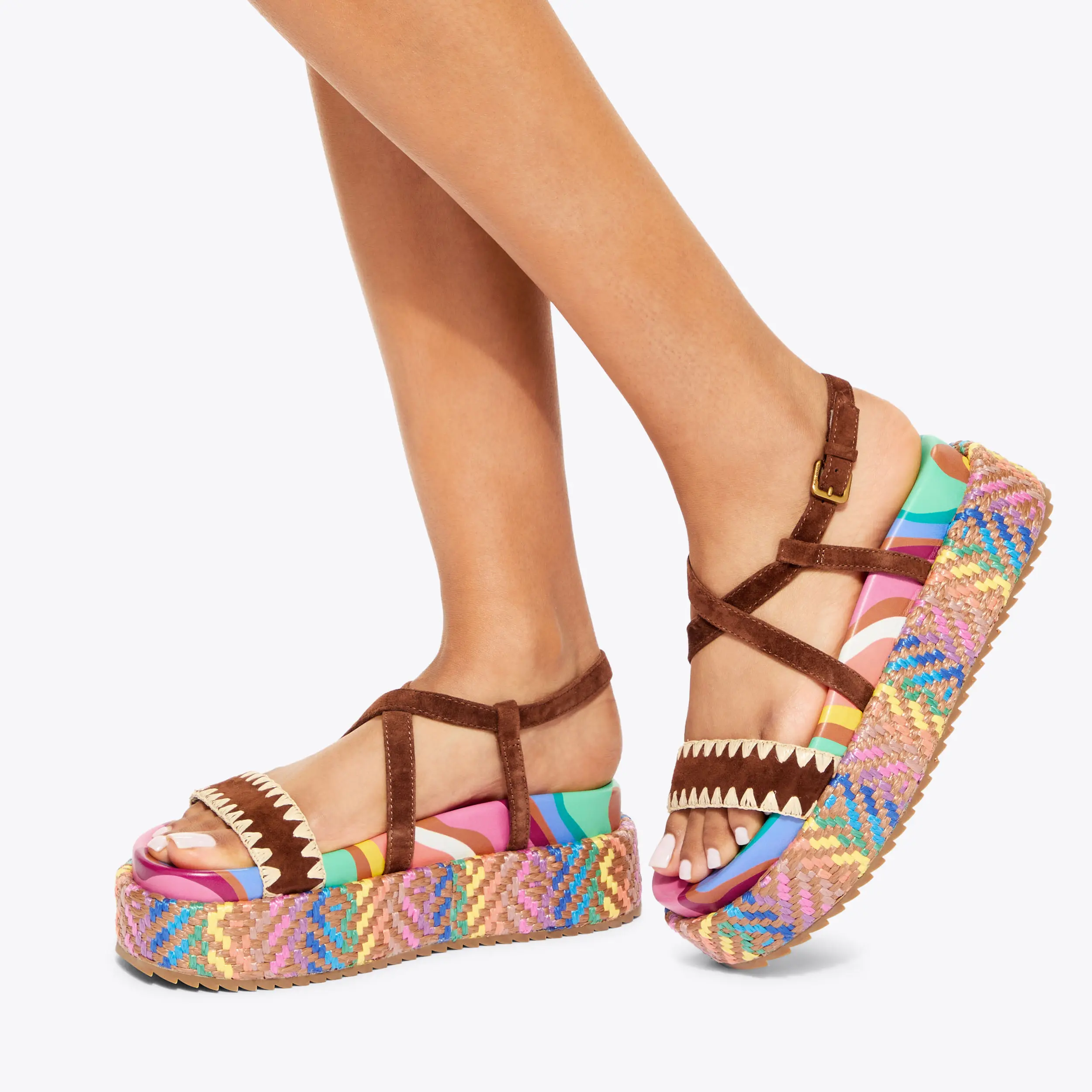 8115-chelsea-flatform-sandal-1.webp