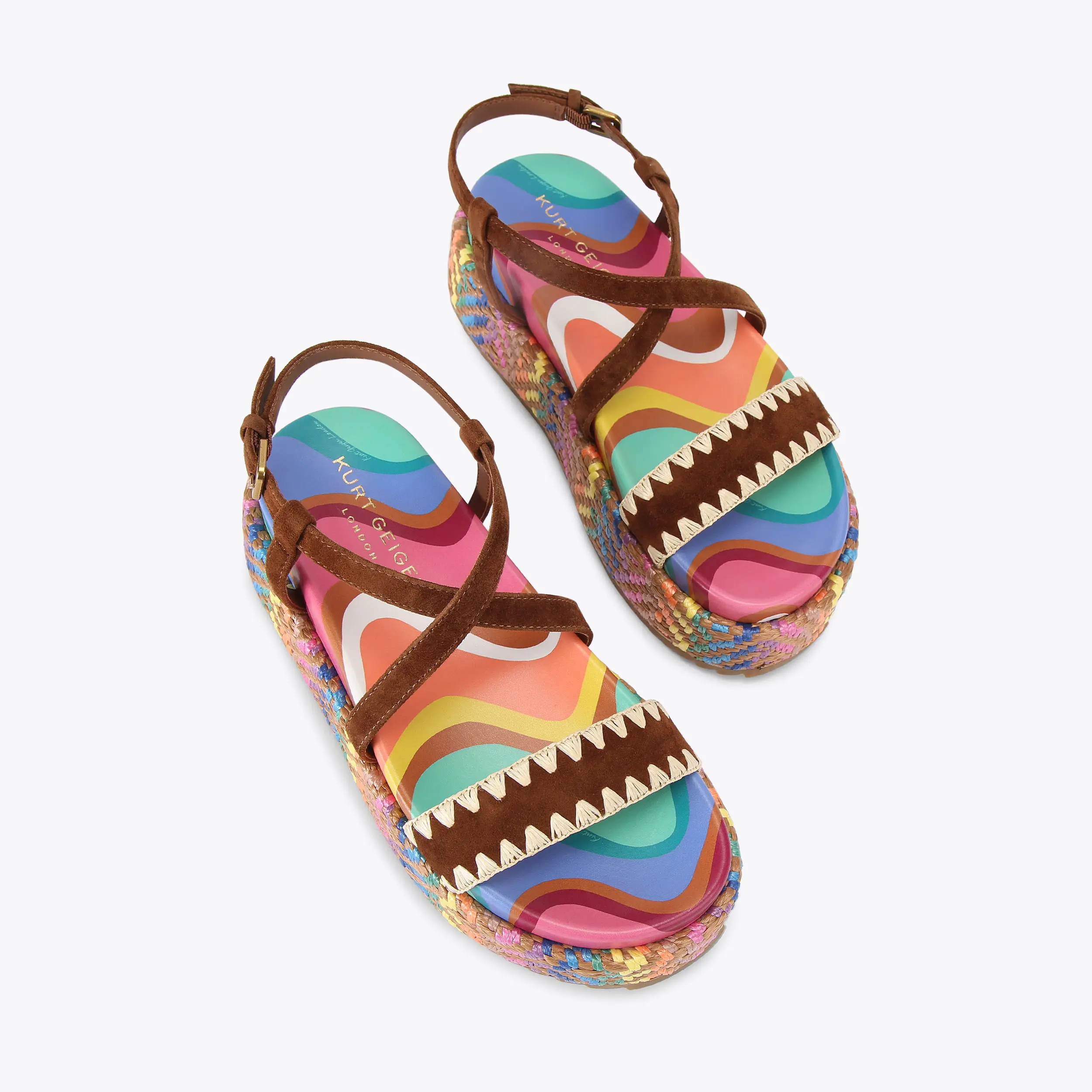 8115-chelsea-flatform-sandal-1.webp