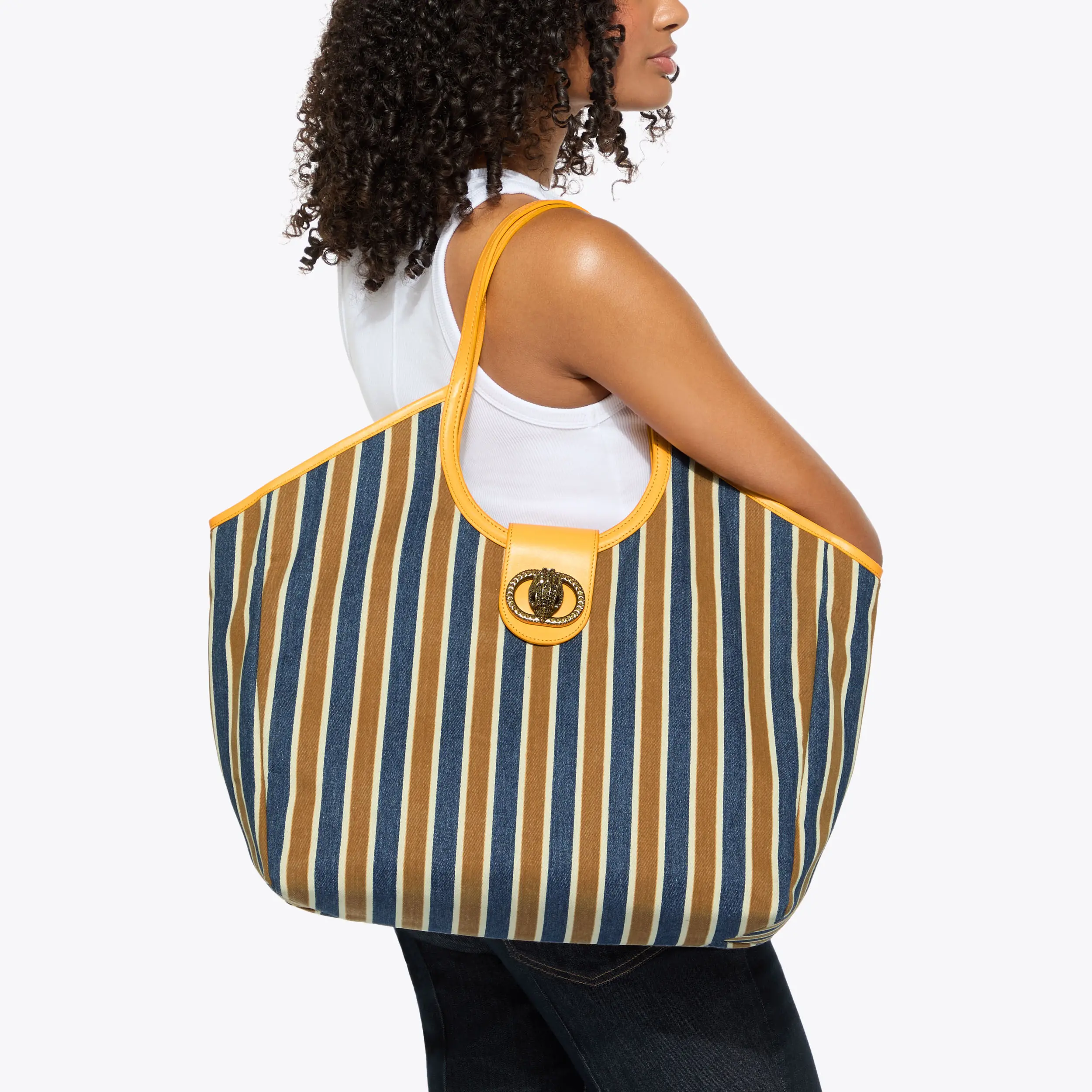 8460-large-chelsea-tote-bag-1.webp