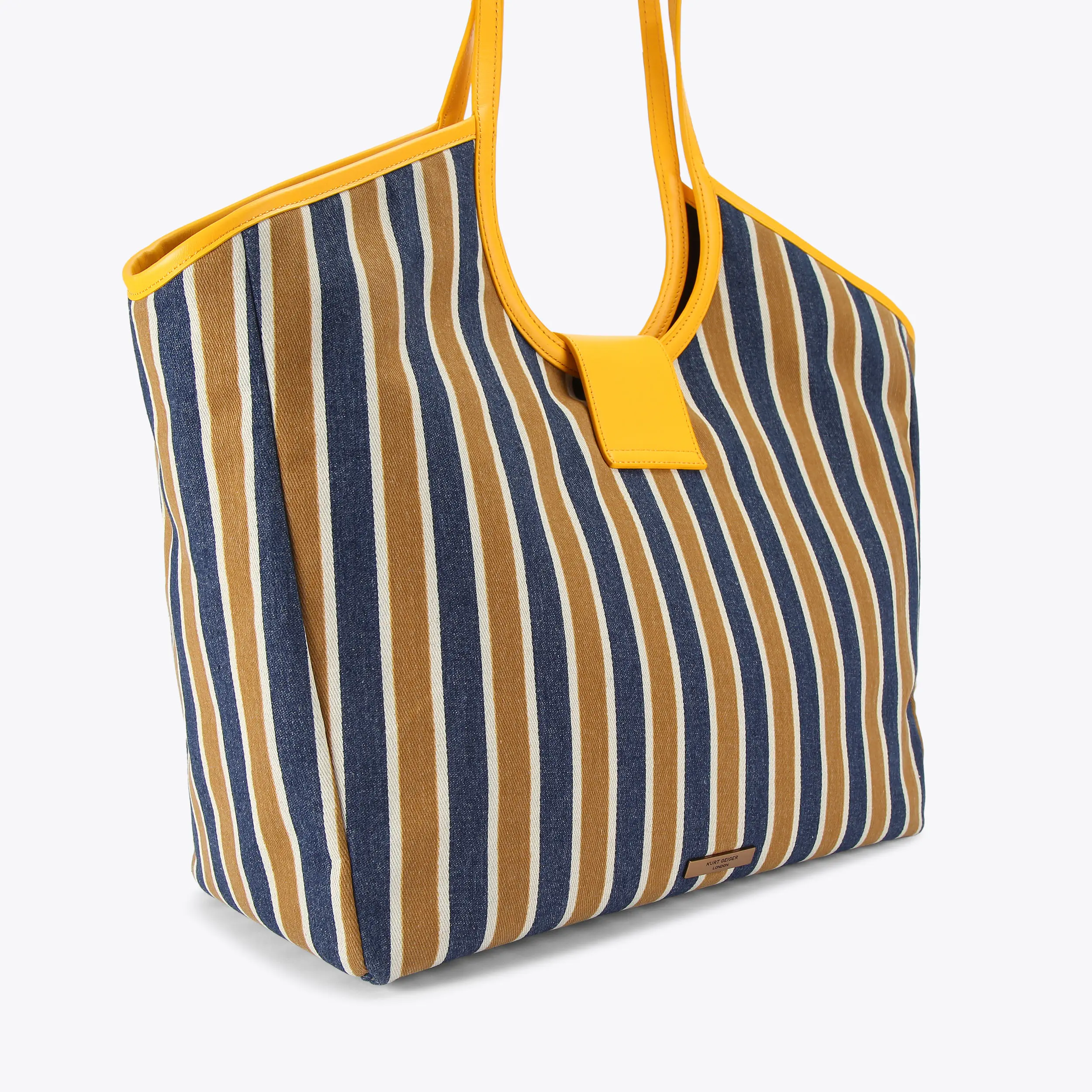 8460-large-chelsea-tote-bag-1.webp