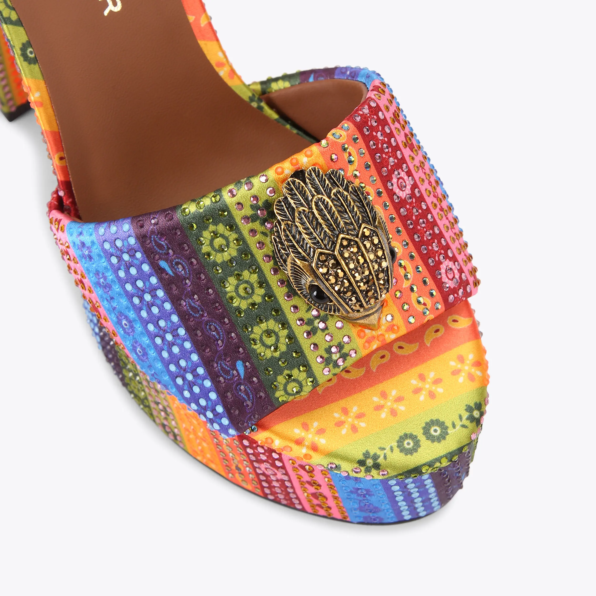 8613-kensington-platform-heel-1.webp