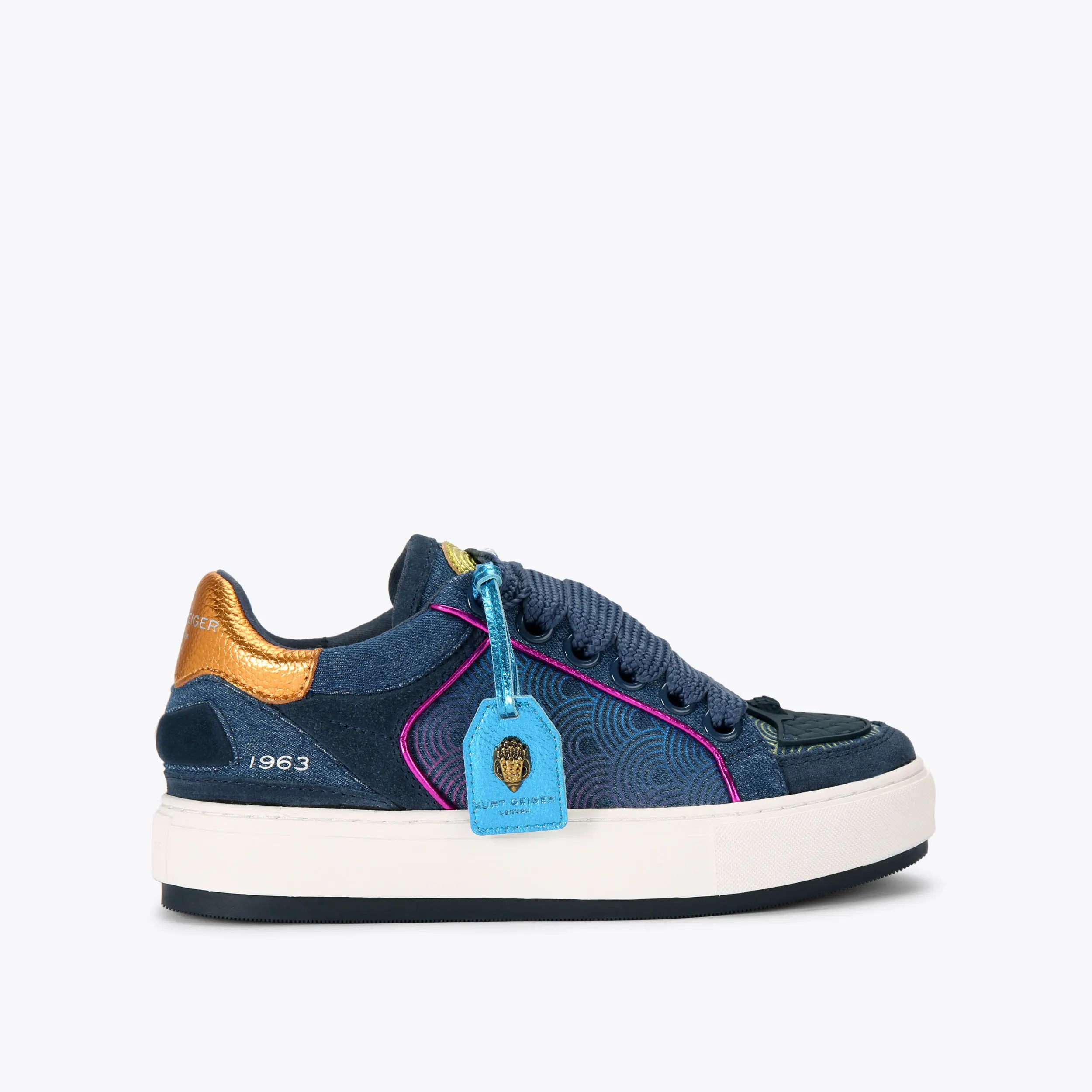 963-southbank-tag-sneaker-1.webp