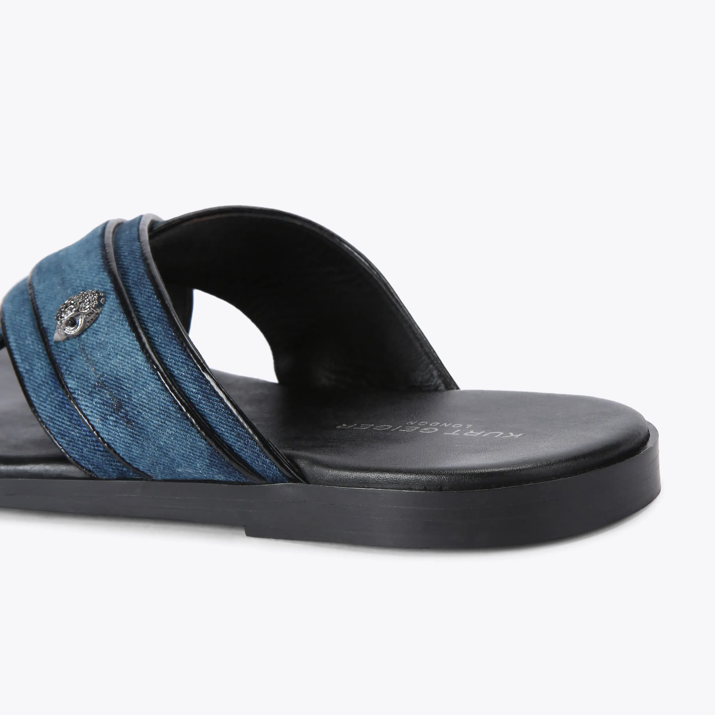 9672-bond-sandal-1.webp