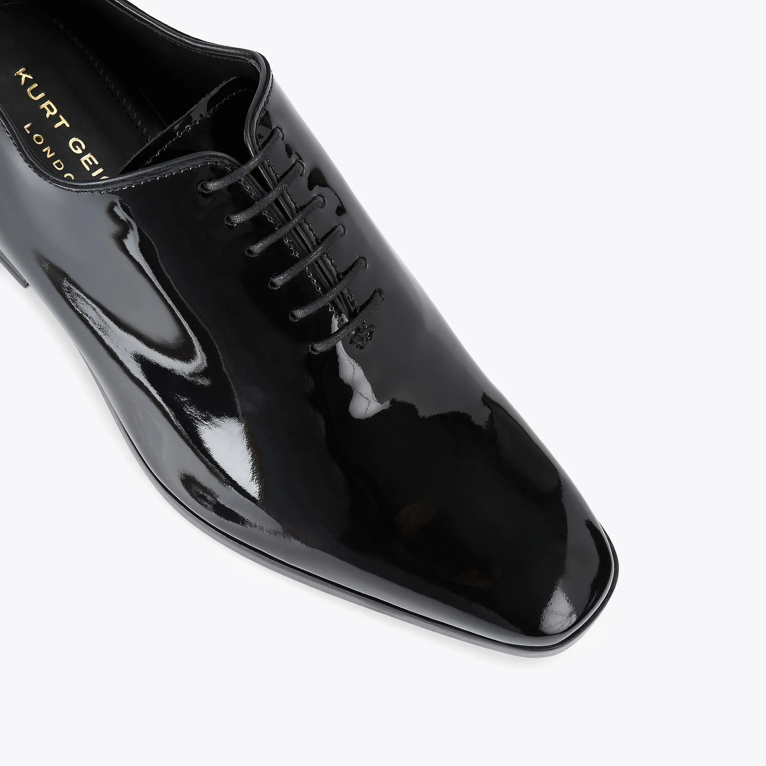 9920-logan-oxford-brogue-1.webp